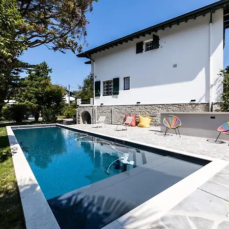 ヴィラ Le Domaine Keyweek Basque With Pool And Garden *